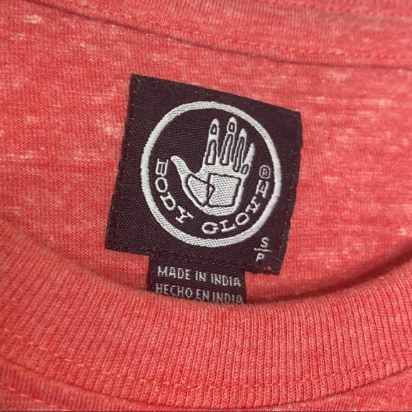 NWT Body Glove Men’s Red Burnout Single Pocket Tee Size Small - Picture 3 of 6